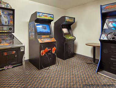 Super 8 By Wyndham Hot Springs Motel Exterior foto